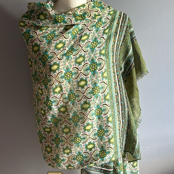 Anthropologie x Vismaya Green Patterned Bohemian Scarf Wrap! - Picture 3 of 15